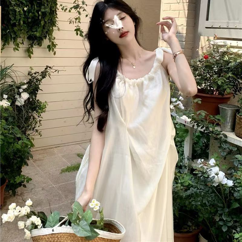 Temperament mid-length skirt, small fragrant French suspender chiffon dress, women's summer new seaside beach vacation skirt