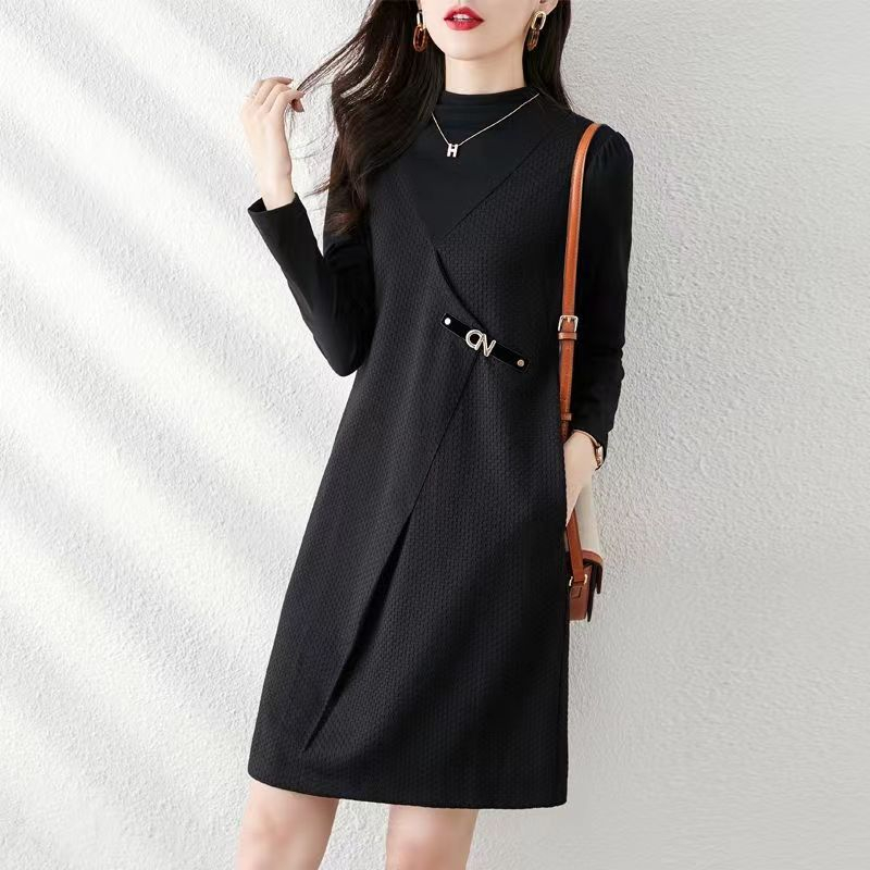 Autumn and winter new style small fragrance style high-end bottoming with coat French fake two-piece dress for women