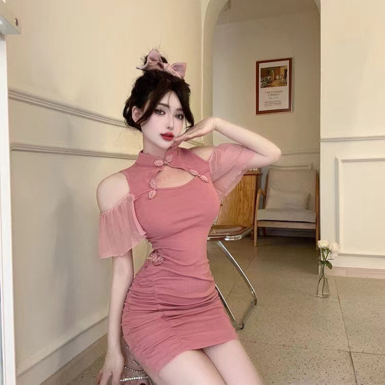 Summer new improved ladylike temperament, waist-slimming, fashionable butt-covering, slim ruffled off-shoulder dress, cheongsam dress