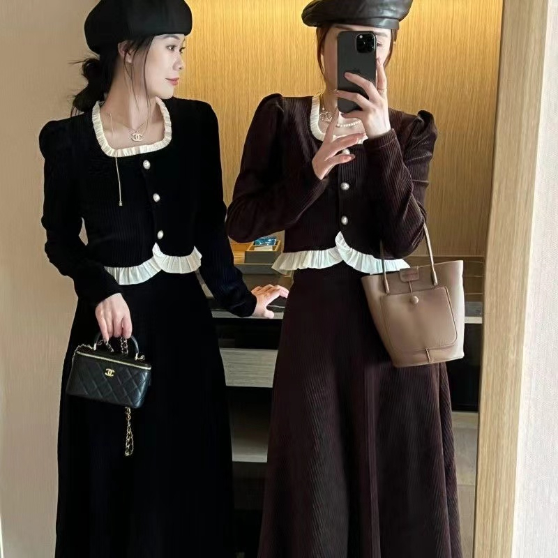 2024 Autumn and Winter New French Slim Corduroy Spliced ​​Lace Top Half Long Skirt Two-piece Suit for Women European Products