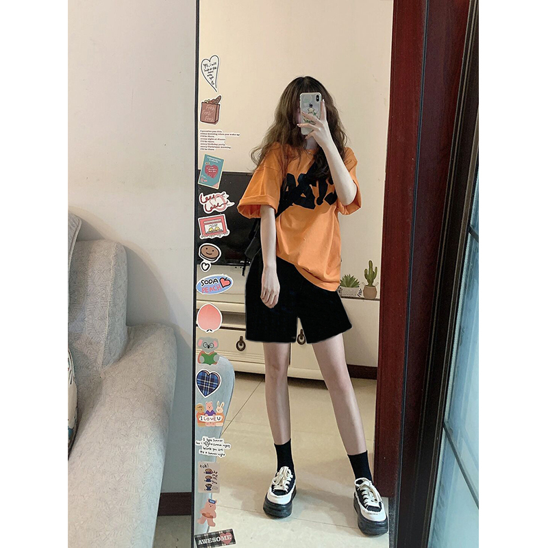 Casual sports suit for women, summer loose Korean version, whitening, age-reducing short-sleeved shorts, small two-piece trendy set