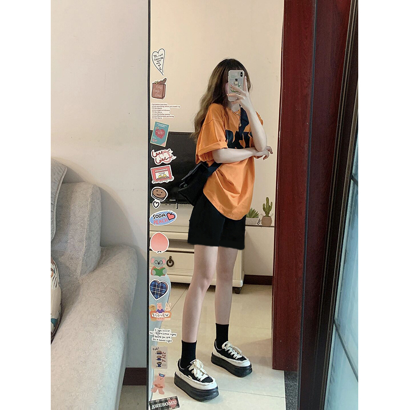 Casual sports suit for women, summer loose Korean version, whitening, age-reducing short-sleeved shorts, small two-piece trendy set