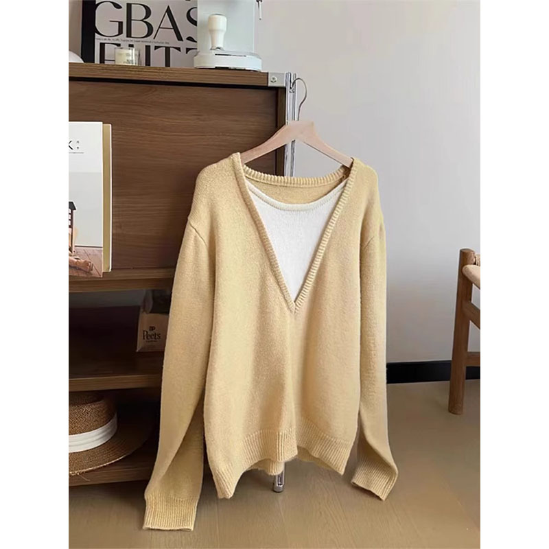 Korean style lazy style milky yellow v-neck fake two-piece sweater for women loose autumn and winter gentle style pullover sweater top