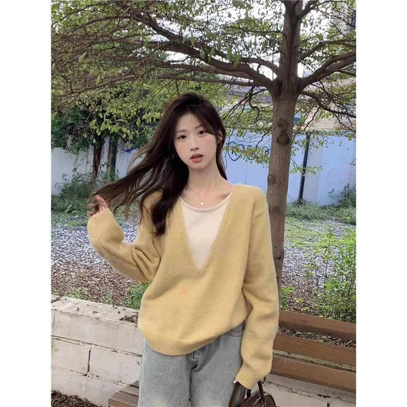 Korean style lazy style milky yellow v-neck fake two-piece sweater for women loose autumn and winter gentle style pullover sweater top