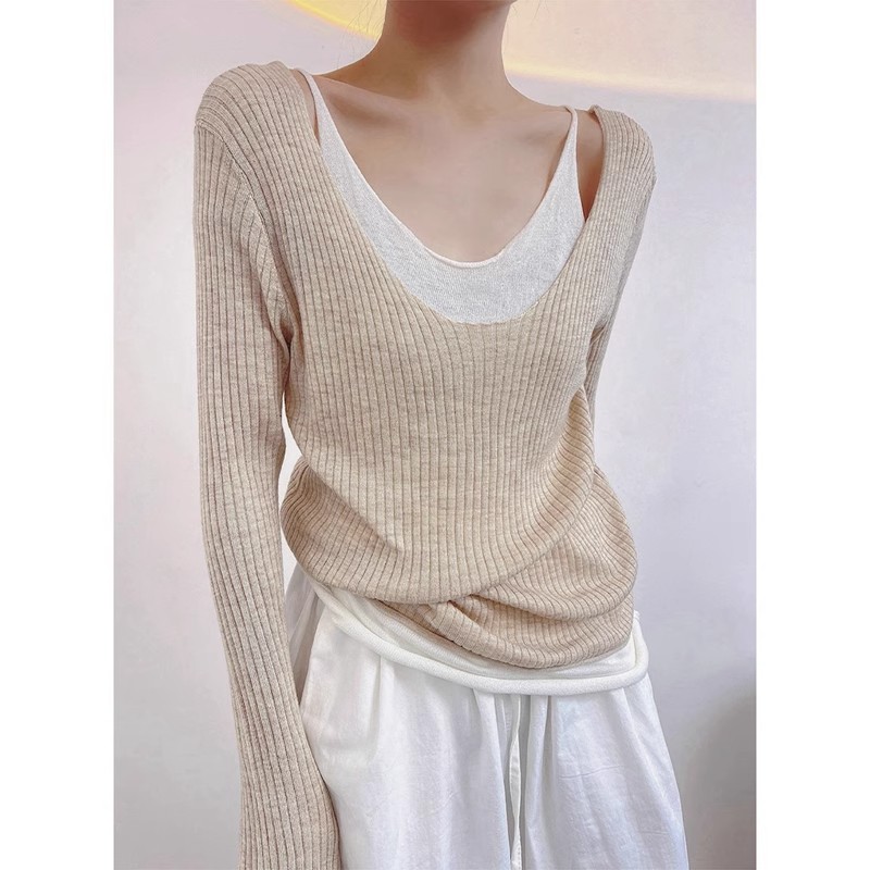 French gentle fake two-piece sweater for women in autumn design niche loose outer wear sweet and spicy style bottoming shirt top