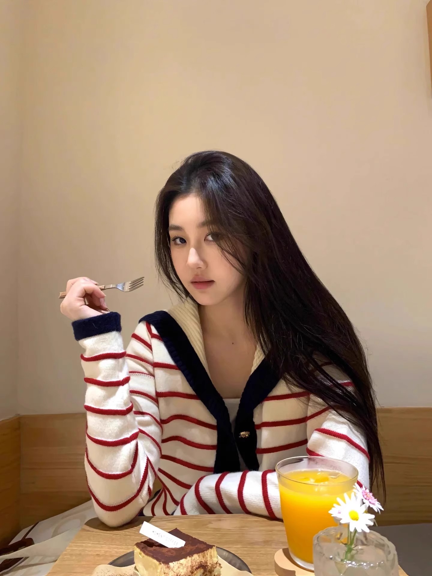 French style striped long-sleeved sweater jacket for women 2024 spring and autumn new design knitted cardigan top