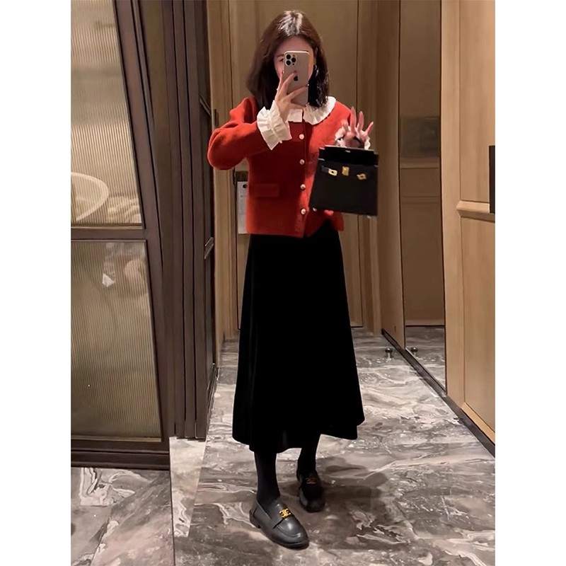 Xiaoxiangfeng red sweater cardigan women's autumn and winter  new French fungus edge soft waxy knitted top jacket