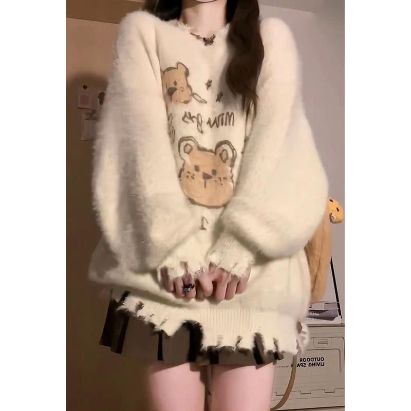 Retro destruction style bear pullover sweater for women in autumn and winter European goods beautiful lazy style mid-length mohair sweater