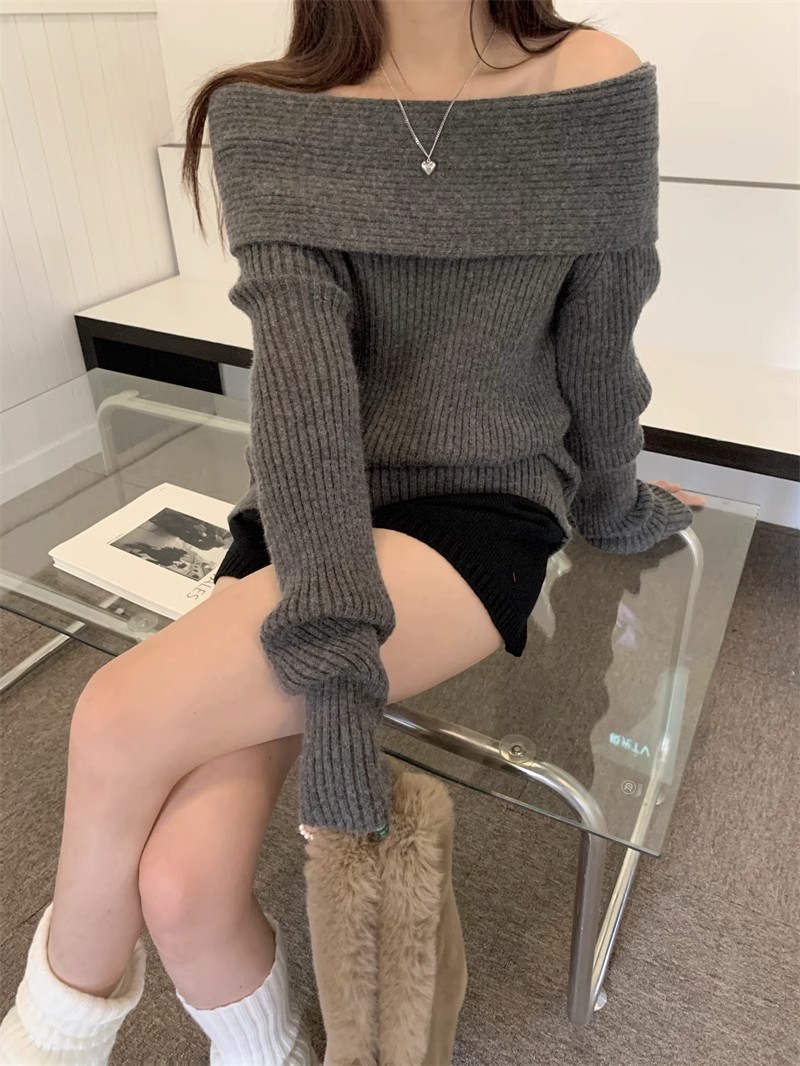 One-line collar off-shoulder clavicle sweater for women in spring, autumn and winter, fashionable and fashionable inner long-sleeved bottoming sweater top