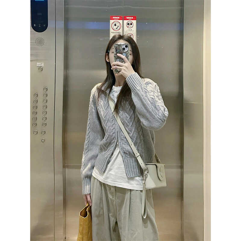 High-end gray double zipper twist sweater jacket for women with lapel Korean retro knitted cardigan short top