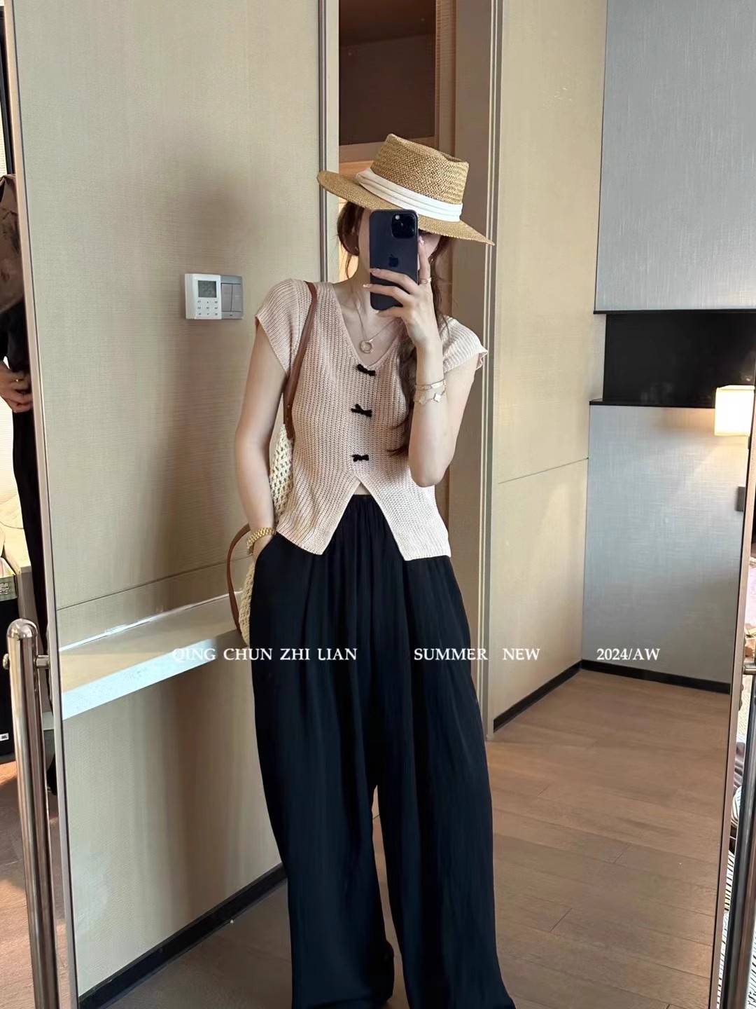 2024 Summer Korean Style Versatile Bow Ice Silk Knitted Top Casual Loose Temperament Slit Short Sleeve Women