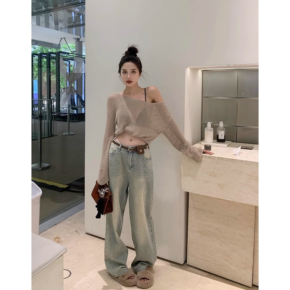 Lazy style suit for women, spring temperament, off-shoulder hollow knitted blouse, retro loose wide-leg jeans two-piece set