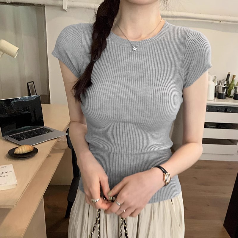 Korean style pullover round neck slim short-sleeved T-shirt for women 2024 summer new slimming milk yellow versatile knitted top