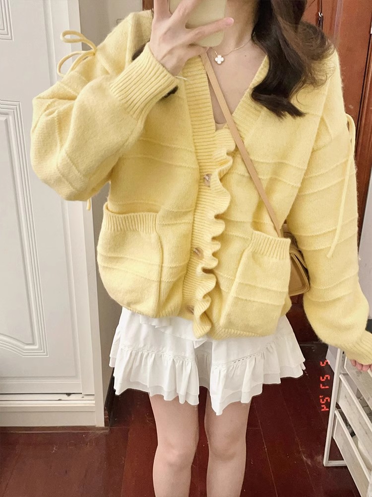 Mengmeng Ja Gentle petal placket design V-neck sweater for women spring and autumn milk yellow bow tie sweater