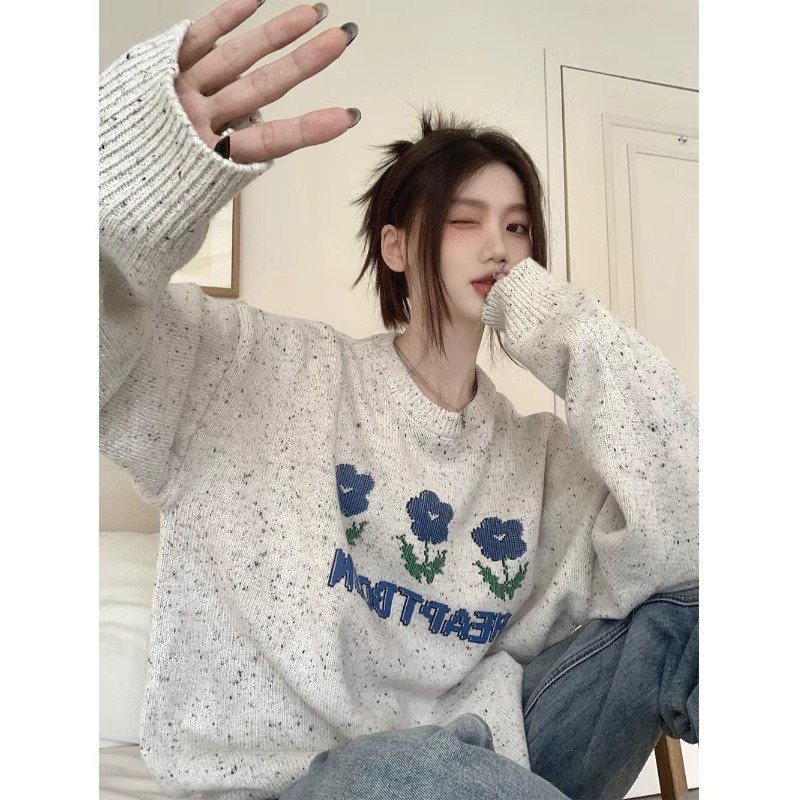 Japanese retro flower sweater women's autumn and winter warm sweater niche long-sleeved outer loose round neck pullover top