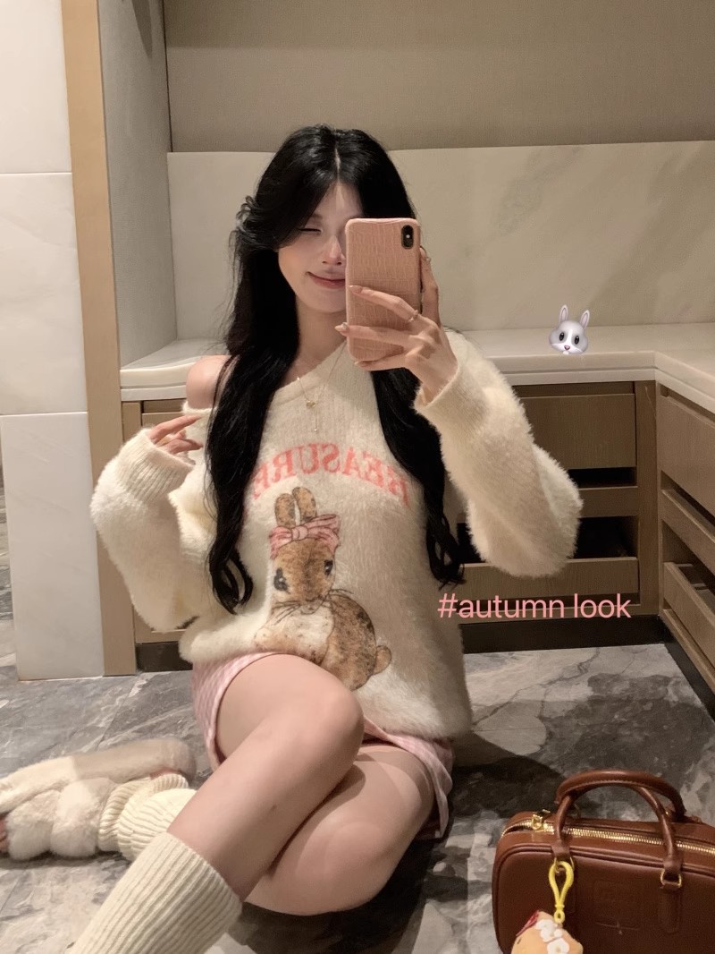 Lazy style rabbit jacquard sweater for women in autumn and winter loose thickened long-sleeved off-shoulder sweater plush velvet top for outer wear