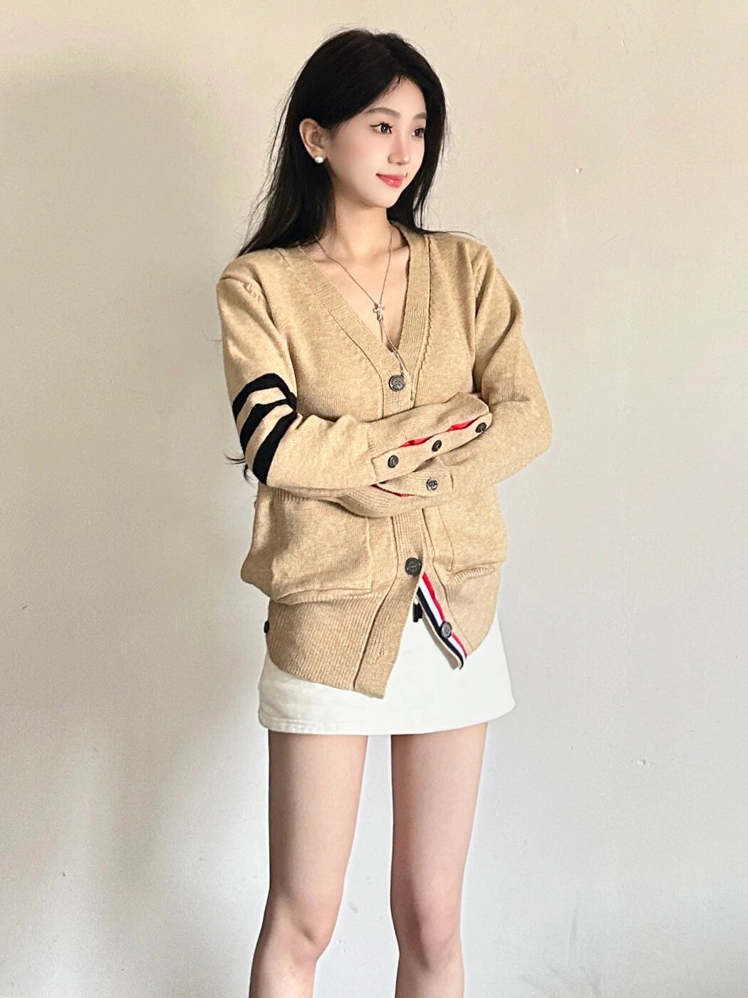 College style retro contrasting color three-stripe V-neck sweater cardigan for women in spring and autumn loose and versatile lazy sweater jacket