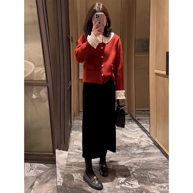 Xiaoxiangfeng red sweater cardigan women's autumn and winter  new French fungus edge soft waxy knitted top jacket