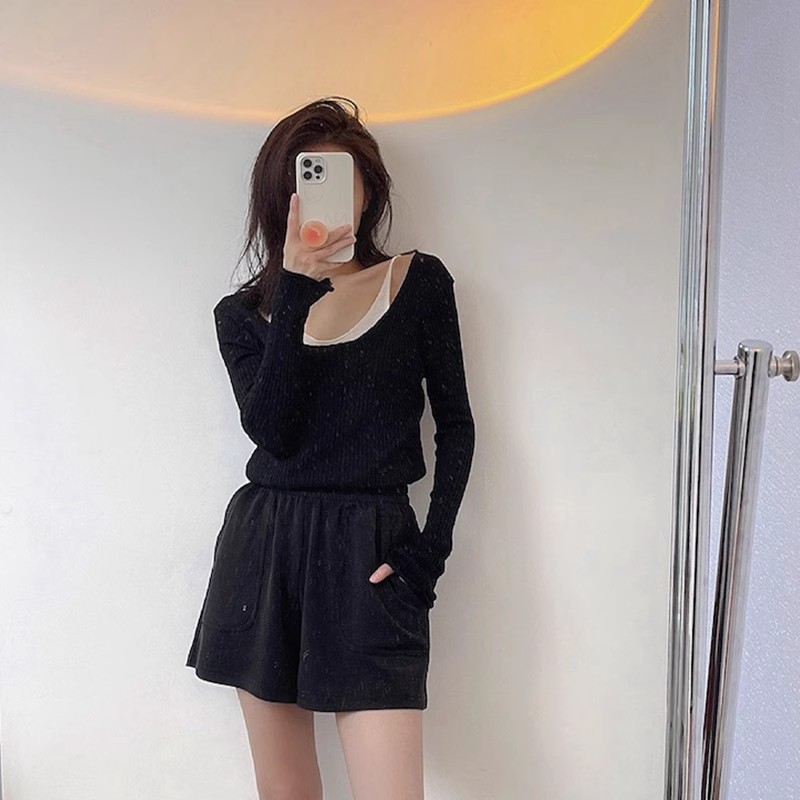 French gentle fake two-piece sweater for women in autumn design niche loose outer wear sweet and spicy style bottoming shirt top