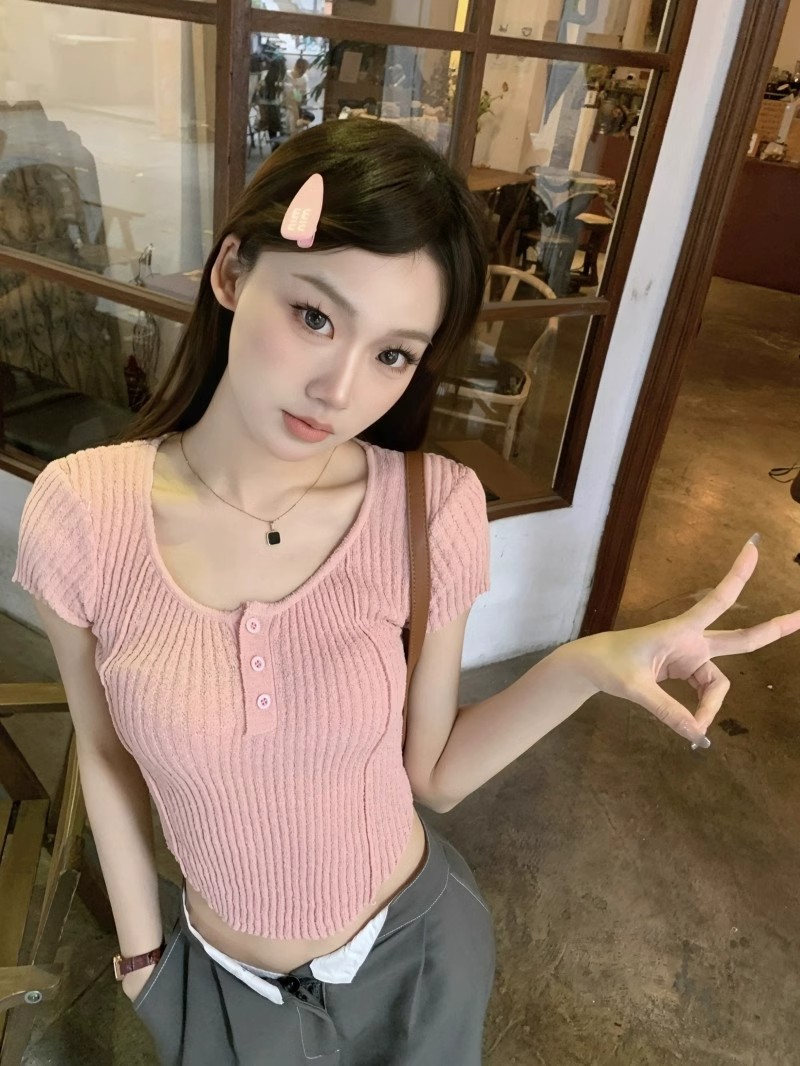 Hot Girl Knitted Sweater Round Neck Short Sleeve T-shirt Women's Summer New Slimming Versatile Short Bottoming Top Ins Trend