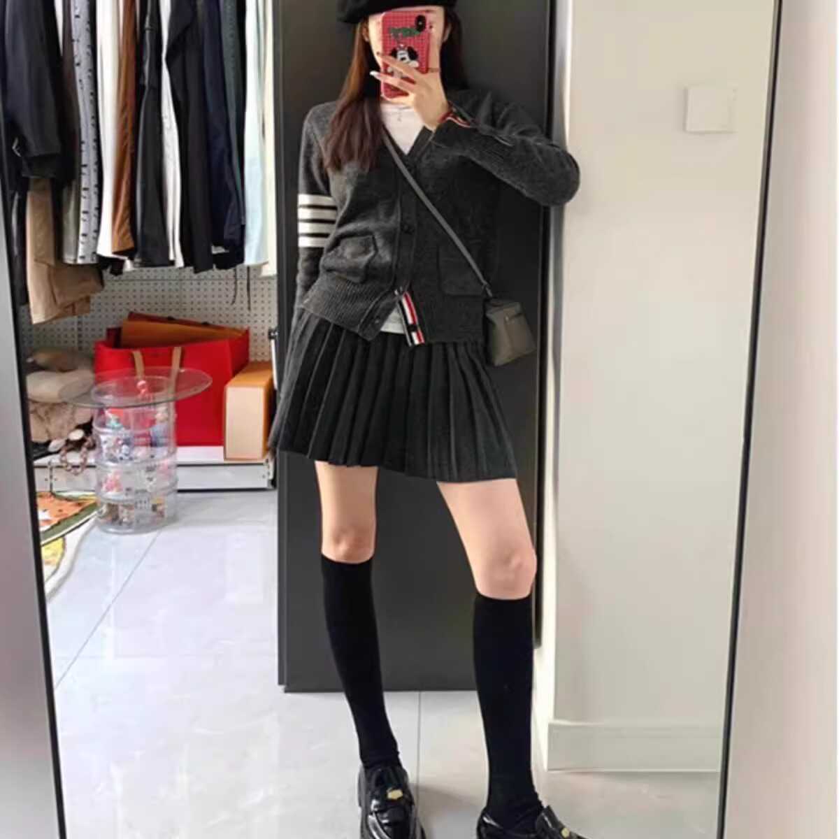 Early autumn v-neck sweater jacket for women spring and autumn 2024 new Korean retro college style knitted cardigan top