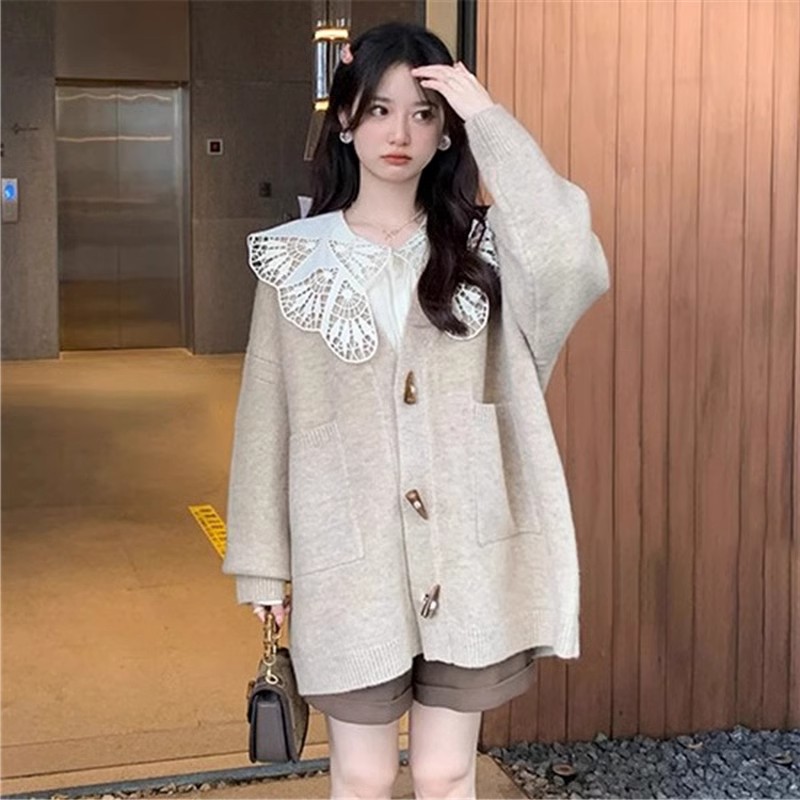 Pink horn button sweater jacket for women in autumn and winter, gentle style, loose outer wear, high-end and super good-looking knitted top