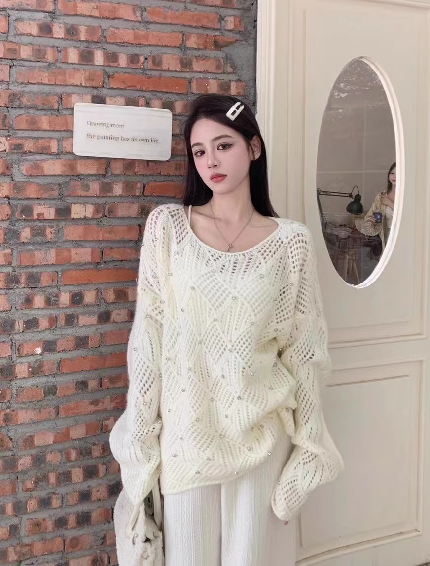 French white hollow long-sleeved knitted sweater for women in spring and autumn soft and waxy loose thickened blouse outer layer top in autumn and winter