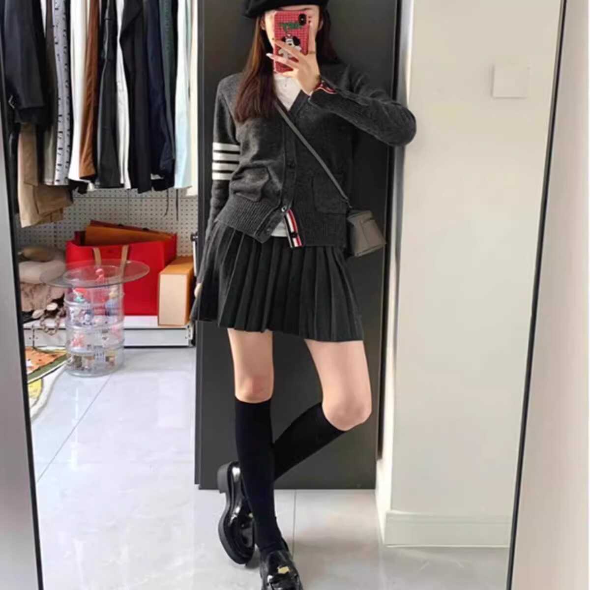 Early autumn v-neck sweater jacket for women spring and autumn 2024 new Korean retro college style knitted cardigan top