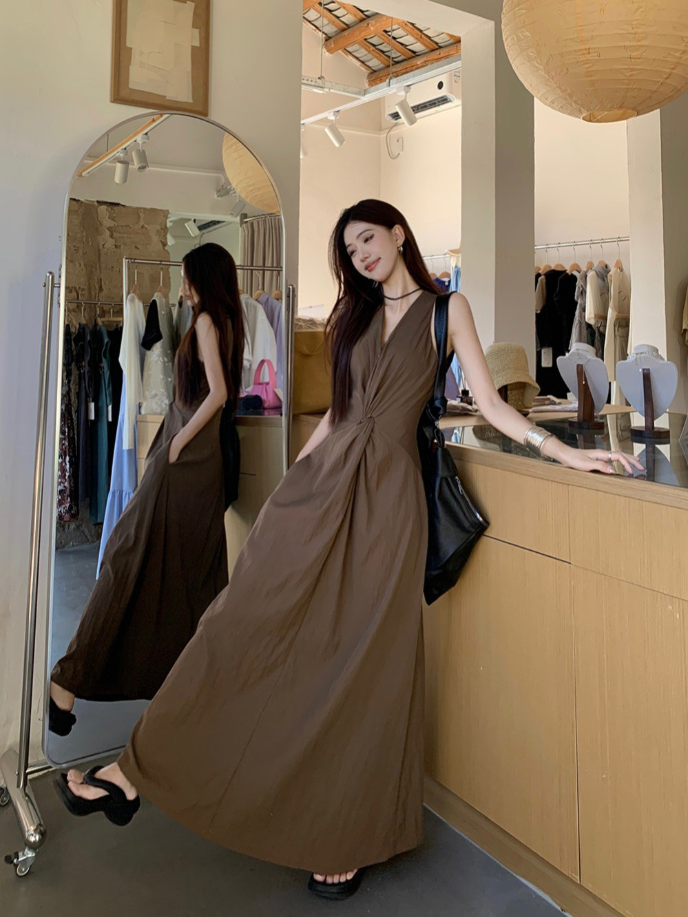 Light and mature style design with chest twist sleeveless dress for women summer 2024 new style French style slimming long skirt