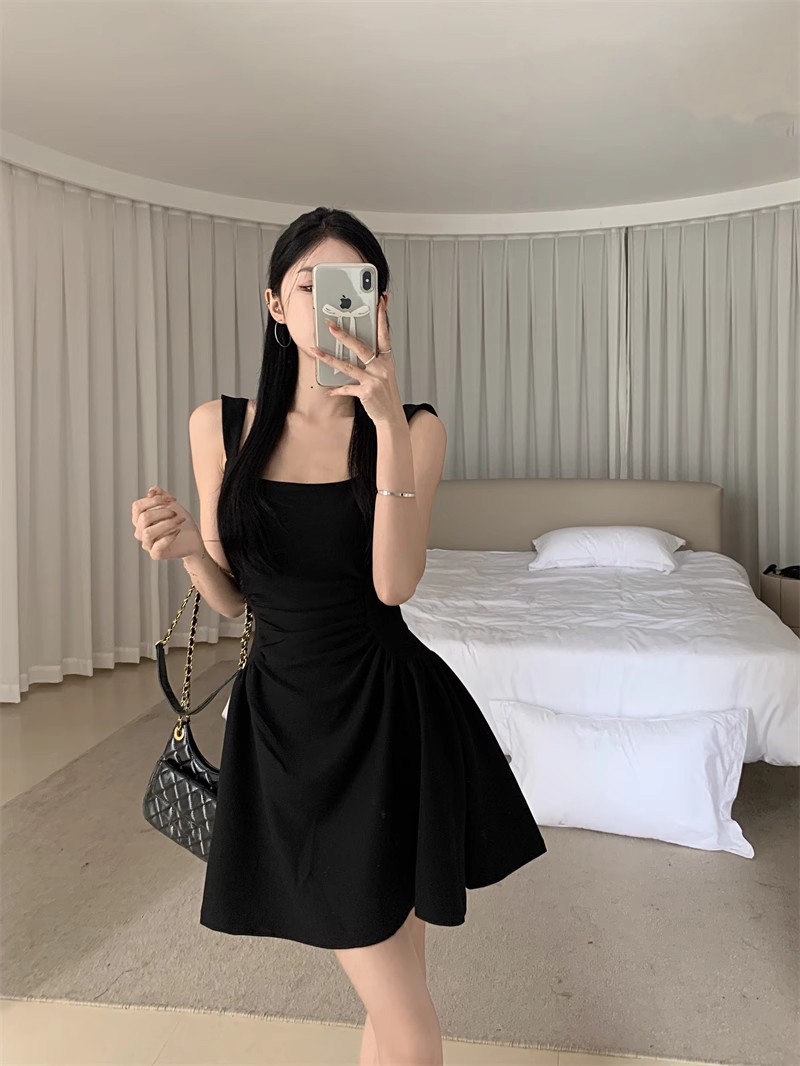 Hepburn style little black dress, temperament vest dress, women's summer niche waist slimming suspender skirt, A-line short skirt