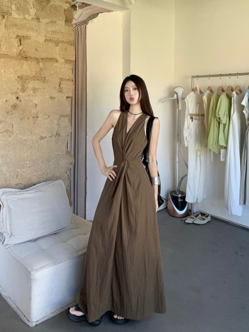 Light and mature style design with chest twist sleeveless dress for women summer 2024 new style French style slimming long skirt