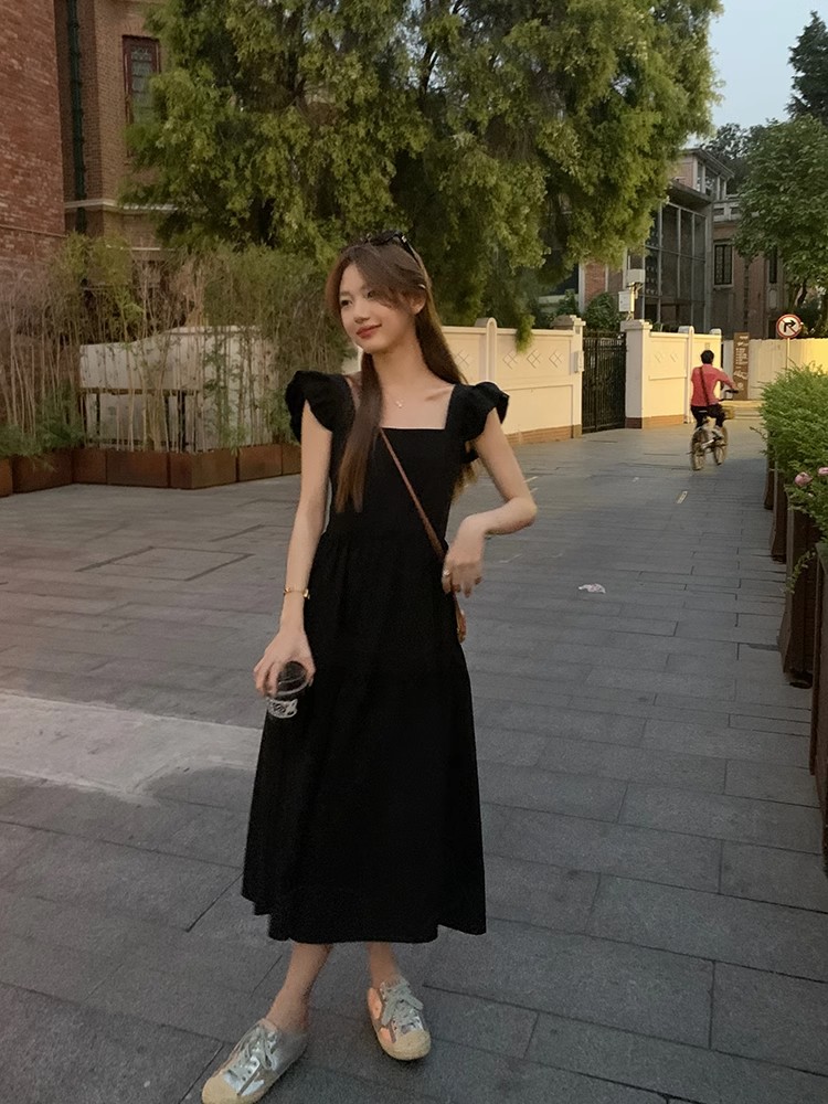 French retro high-end temperament waist slimming square collar black small flying sleeves suspender dress small skirt summer