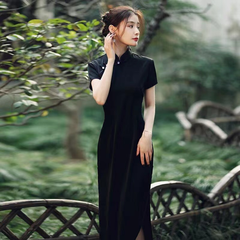 长旗袍改良版2024新夏黑色少女年轻款气质礼服日常复古连衣裙斜襟