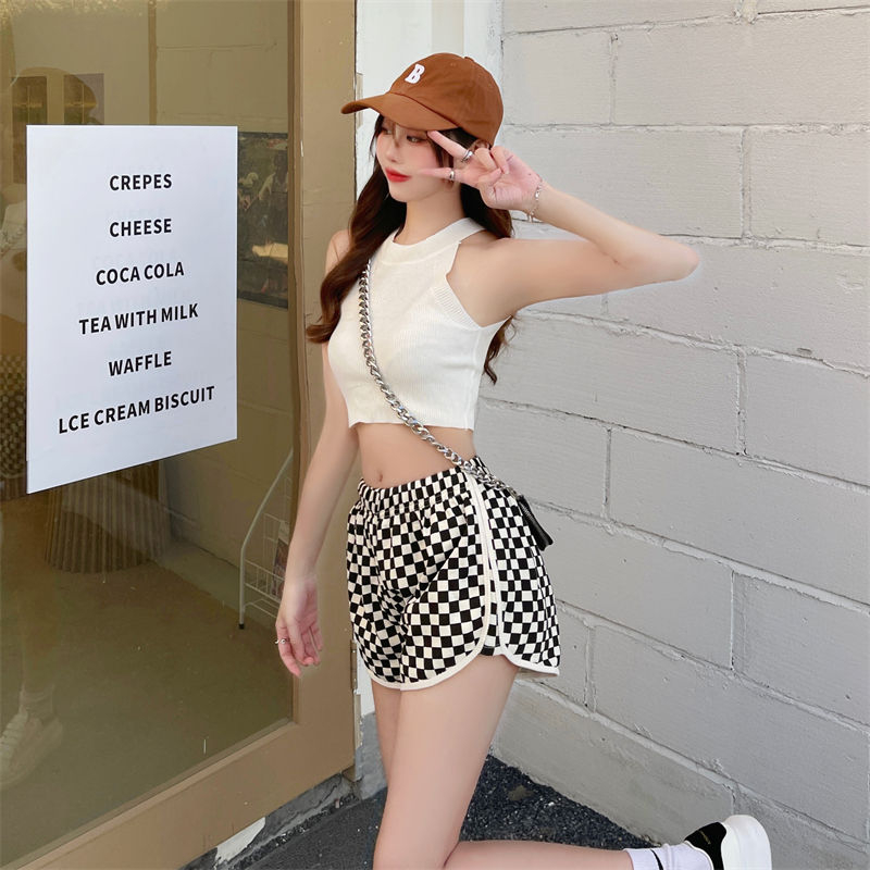 National trend checkerboard shorts for women's spring Korean style hot pants worn by hot girls, high-waisted sports casual pants