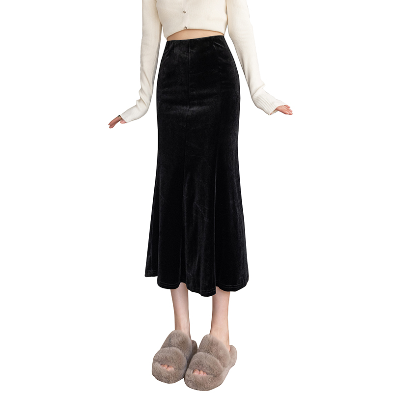 High-grade gold velvet fishtail skirt with soft bottom and skin-friendly fabric, half-length hip-hugging fishtail long skirt, elastic waist, autumn and winter mid-length skirt