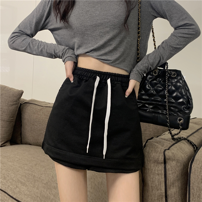 Slim summer short skirt with safety pants, fake two-piece design, elastic waist, flesh-covering skirt, versatile trouser skirt for women