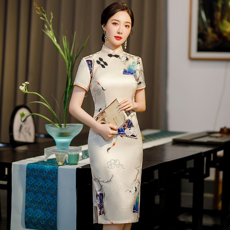 优雅中国风日常改良丝绸高端旗袍2024年新款复古修身中长款连衣裙