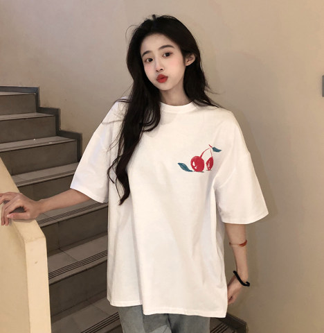White short sleeved T-shirt women's loose half sleeved bottomed shirt  new spring Korean fashion versatile chic top