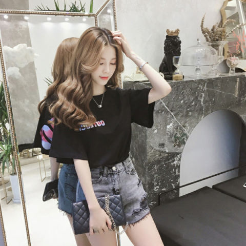 Net red short sleeved T-shirt women's summer new Korean loose lower garment missing super fire CEC top