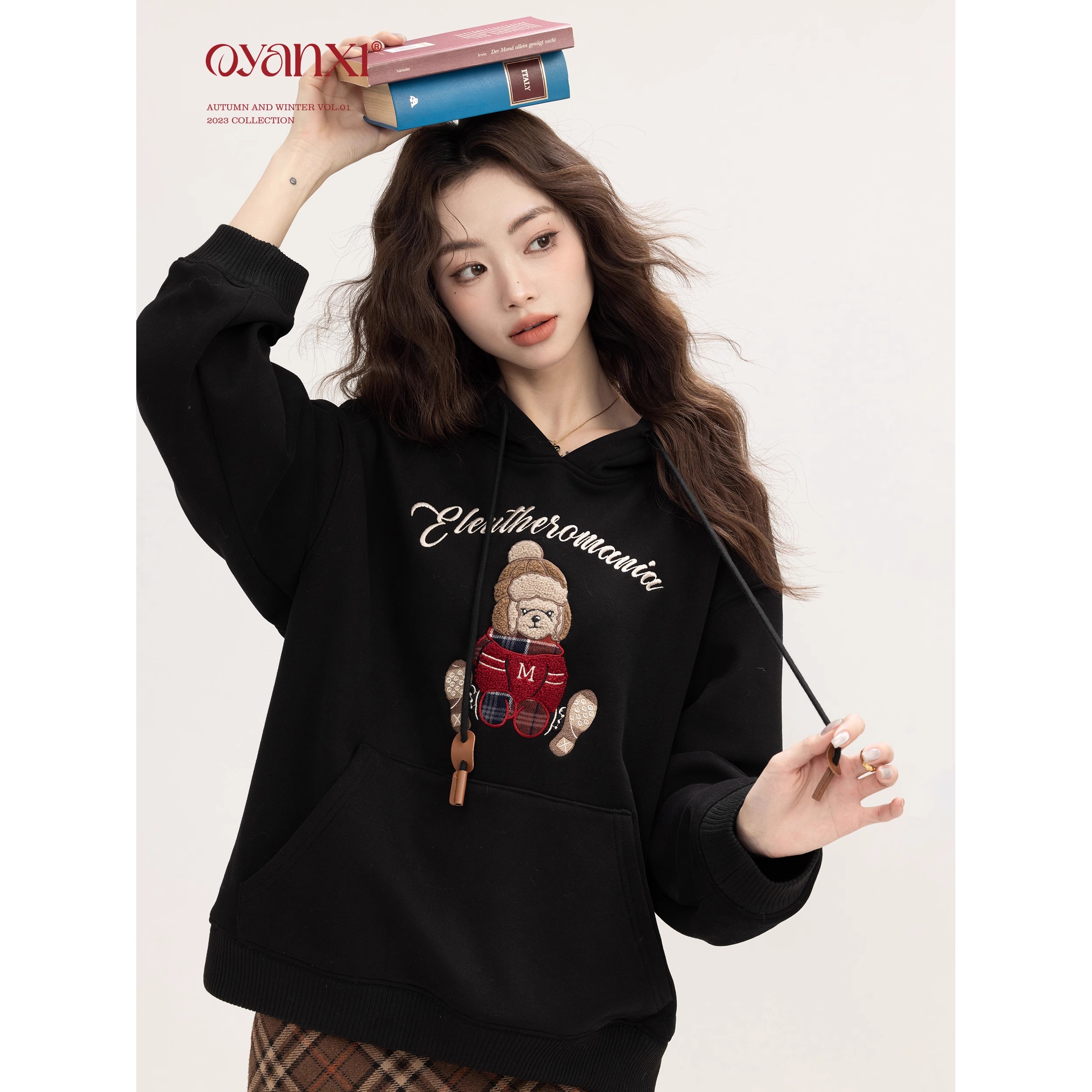 [Tmall/Quality/Thin Style] Heavy Chinese Cotton/Silver Fox Velvet Double-layer Hat Letter Bear Print Sweatshirt