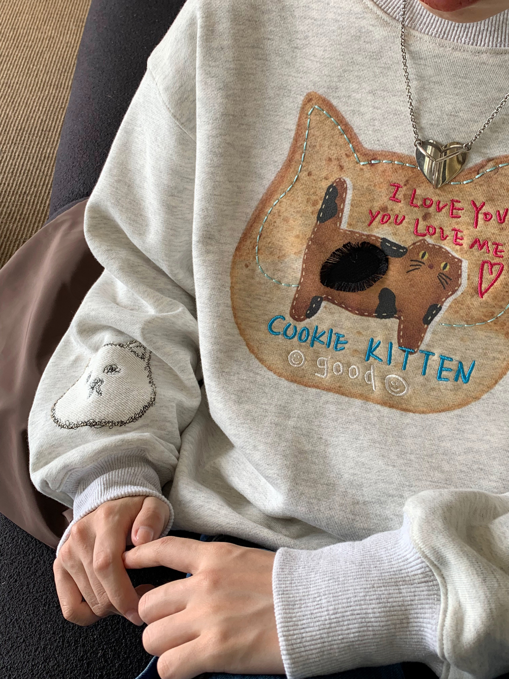 [Tmall/Quality/Thin Style] Heavy Chinese Cotton/Silver Fox Velvet Fat Cat Letter Printed Round Neck Sweatshirt for Women