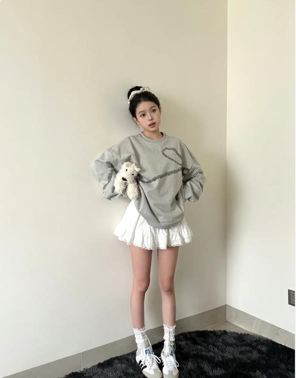 [Tmall/Quality/Thin Style] Heavy Chinese Cotton/Silver Fox Velvet Bow Big Print Round Neck Sweater Women’s Fashion