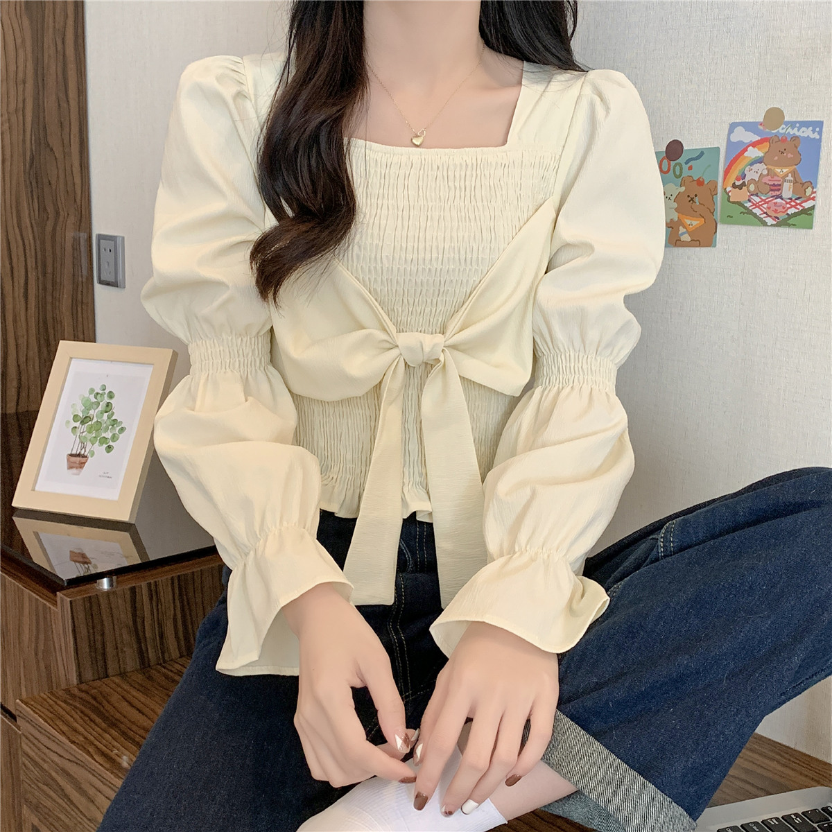 [Real shot] Autumn and winter square collar short shirt for women, slim and age-reducing bow long-sleeved versatile top