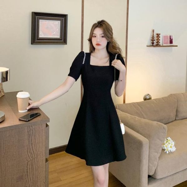 Long and short temperament dress summer 2024 new fat mm slimming French square collar puff sleeves fashionable little black dress