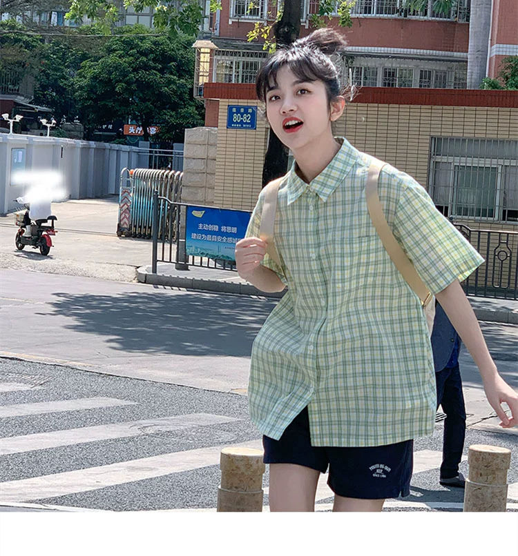 Japanese niche sweet pink plaid short-sleeved shirt for women summer Hong Kong style loose shirt Polo collar cardigan top