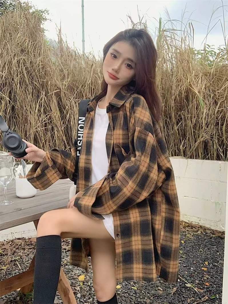 Autumn new large size fat mm American retro brushed plaid shirt top lazy style loose shirt jacket for women