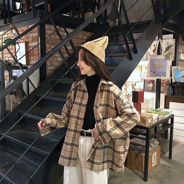 / Long-sleeved plaid shirt for women, autumn and winter outer wear, loose retro Hong Kong style design niche versatile shirt