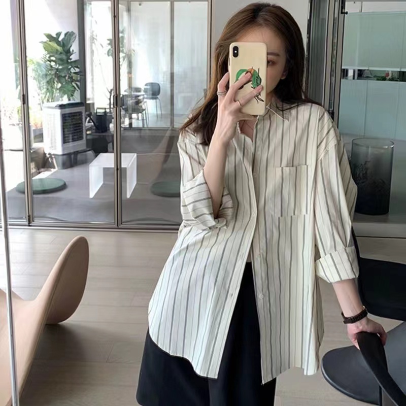 Original fabric Hong Kong style retro loose striped shirt women's spring and autumn new shirt design niche bottoming shirt