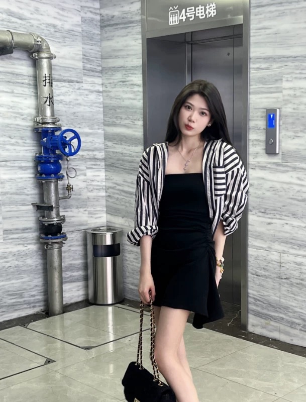 2024 autumn thin forest style retro black striped shirt outer wear women's casual lazy style new shirt trend