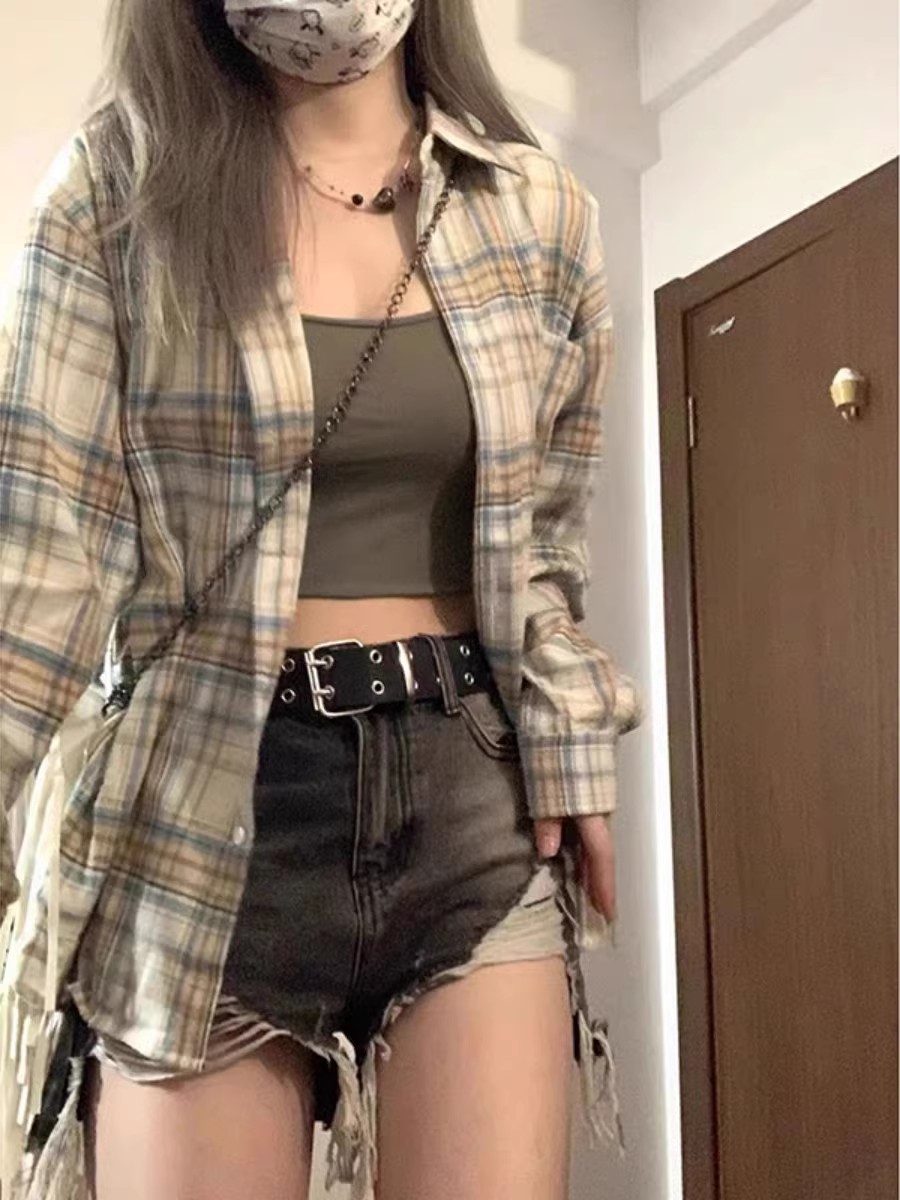 European station plaid shirt women's retro Hong Kong style 2024 spring and autumn new loose Korean style long-sleeved layered jacket